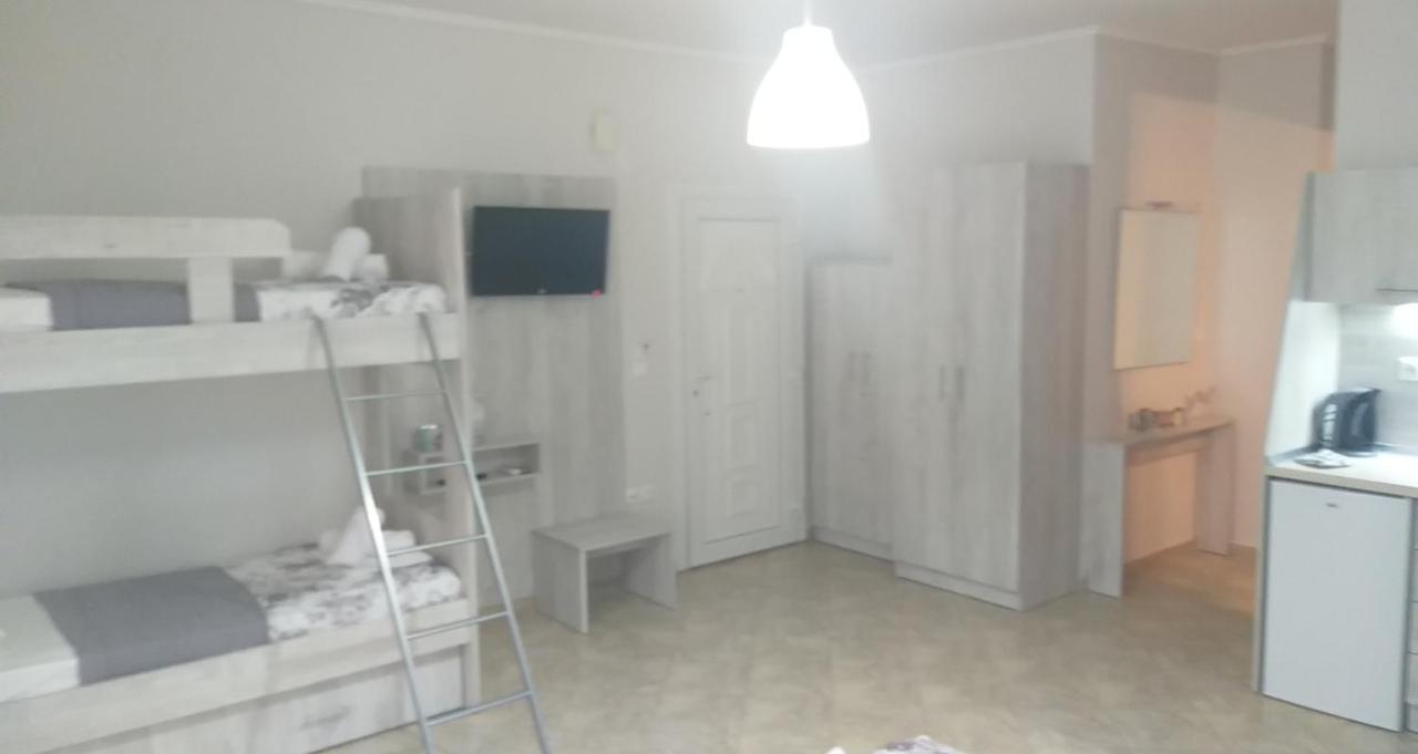 Apartament Studio Garden Nea Kallikrateia Zewnętrze zdjęcie